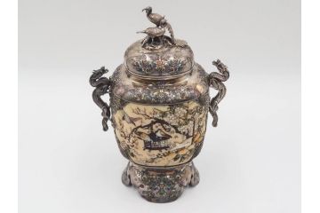 明治期　芝山象嵌　花鳥図　双龍耳　一琴刻　螺鈿　純銀　七宝　共箱　精緻な職人技と芸術性が融合した見事な香炉(芝山細工、彫刻、香爐、仏具、茶道具)(R-084370)
