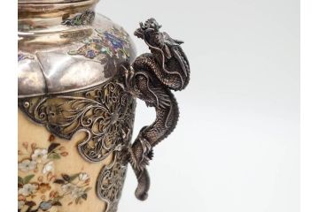 明治期　芝山象嵌　花鳥図　双龍耳　一琴刻　螺鈿　純銀　七宝　共箱　精緻な職人技と芸術性が融合した見事な香炉(芝山細工、彫刻、香爐、仏具、茶道具)(R-084370)