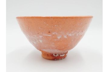 十一世　坂高麗左衛門(韓峯)　萩焼　約15cm　4.9寸　素朴で控えめな風合いが魅力の茶碗(抹茶碗、茶器、茶陶、裏印、和食器、共箱付、四寸九分)(R-084374)