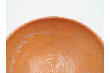 十一世　坂高麗左衛門(韓峯)　萩焼　約15cm　4.9寸　素朴で控えめな風合いが魅力の茶碗(抹茶碗、茶器、茶陶、裏印、和食器、共箱付、四寸九分)(R-084374)