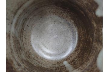 人間国宝　島岡達三　益子焼　地釉象嵌　縄文碗　約11cm　3.6寸　熟練の職人技が息づく美しい文様が魅力の茶碗(R-084375)