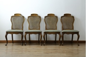 中古　アメリカ　落ち着いた色合いとクラシカルな装飾が調和した高級感あふれるチェア4脚セット　(R-084388)