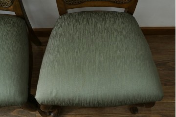 中古　アメリカ　落ち着いた色合いとクラシカルな装飾が調和した高級感あふれるチェア4脚セット　(R-084388)