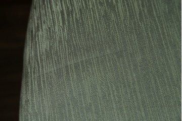 中古　アメリカ　落ち着いた色合いとクラシカルな装飾が調和した高級感あふれるチェア4脚セット　(R-084388)