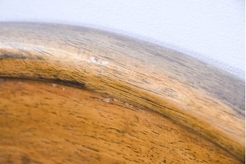 中古　アメリカ　落ち着いた色合いとクラシカルな装飾が調和した高級感あふれるチェア4脚セット(ダイニングチェア、椅子、イス、バラ売り可能)(R-084388)