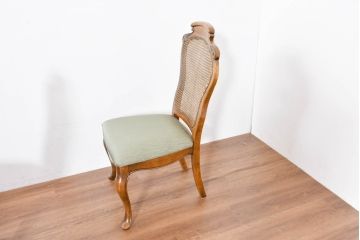 中古　アメリカ　落ち着いた色合いとクラシカルな装飾が調和した高級感あふれるチェア4脚セット(ダイニングチェア、椅子、イス、バラ売り可能)(R-084388)