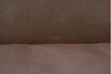中古　CONDE HOUSE(カンディハウス)　BOLS(ボルス)　上質な大人空間を演出する本革の3人掛けソファ　定価約86万円　(R-084389)