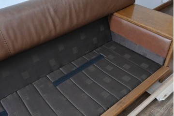 中古　CONDE HOUSE(カンディハウス)　BOLS(ボルス)　上質な大人空間を演出する本革の3人掛けソファ　定価約86万円　(R-084389)