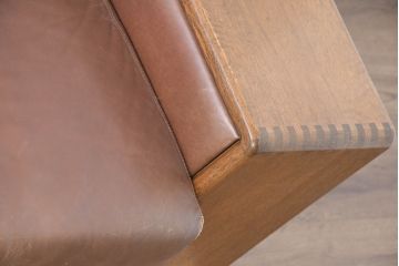 中古　CONDE HOUSE(カンディハウス)　BOLS(ボルス)　上質な大人空間を演出する本革の3人掛けソファ(アームソファ、3P、三人掛けソファ)(定価約86万円)(R-084389)
