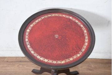 イギリスビンテージ　クラシカルな佇まいが魅力のレザートップワインテーブル(サイドテーブル、コーヒーテーブル、カフェテーブル、丸テーブル、ラウンドテーブル、花台、ヴィンテージ、英国)(R-084390)