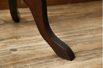 イギリスヴィンテージ　クラシカルな佇まいが魅力のレザートップワインテーブル　(R-084390)