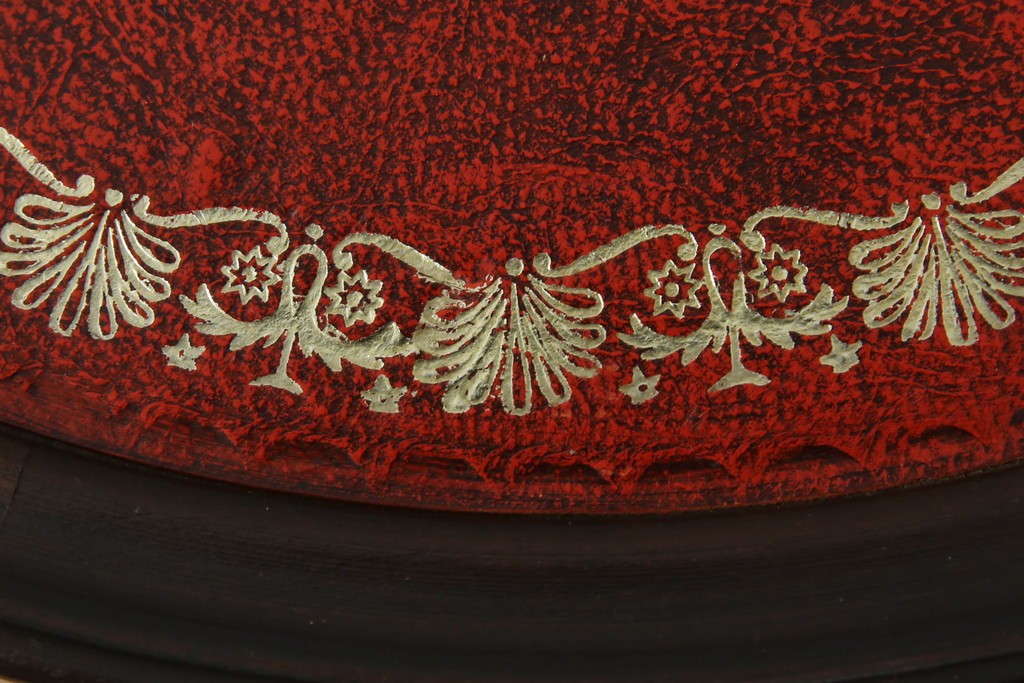 イギリスヴィンテージ　クラシカルな佇まいが魅力のレザートップワインテーブル　(R-084390)