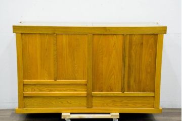 中古　美品　ニレ材　暮らしに和の温もりと重厚な存在感を添える水屋箪笥サイドボード(食器棚、収納棚、戸棚、カップボード、サイドキャビネット)(R-084393)