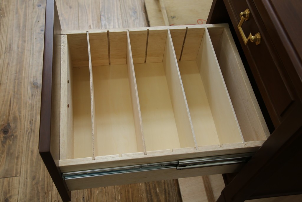 中古　美品　maruni(マルニ木工)　地中海ロイヤルシリーズ(ROYAL)　ゴールドの取っ手金具や丁寧に面取りされた装飾が気品を感じる片袖机　定価約24万円　(R-084395)