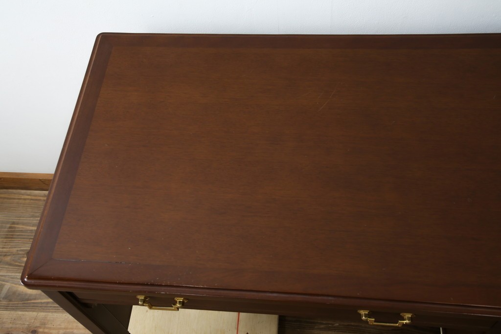 中古　美品　maruni(マルニ木工)　地中海ロイヤルシリーズ(ROYAL)　ゴールドの取っ手金具や丁寧に面取りされた装飾が気品を感じる片袖机　定価約24万円　(R-084395)