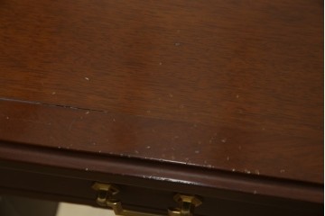 中古　美品　maruni(マルニ木工)　地中海ロイヤルシリーズ(ROYAL)　ゴールドの取っ手金具や丁寧に面取りされた装飾が気品を感じる片袖机　定価約24万円　(R-084395)