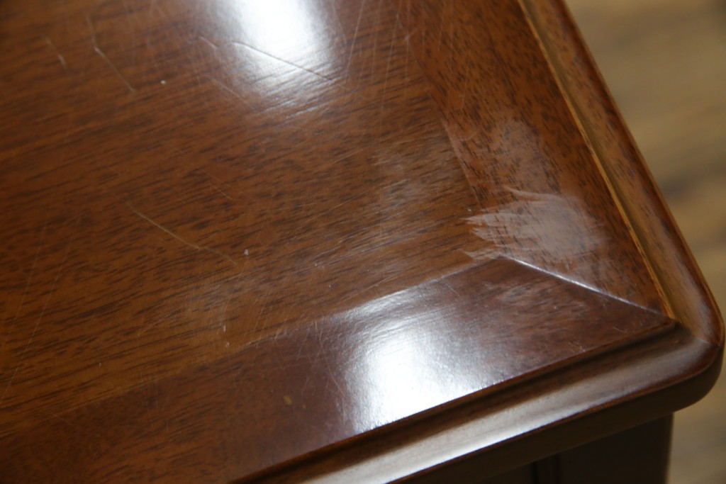 中古　美品　maruni(マルニ木工)　地中海ロイヤルシリーズ(ROYAL)　ゴールドの取っ手金具や丁寧に面取りされた装飾が気品を感じる片袖机　定価約24万円　(R-084395)