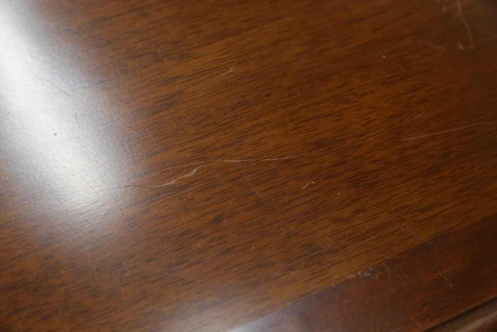 中古　美品　maruni(マルニ木工)　地中海ロイヤルシリーズ(ROYAL)　ゴールドの取っ手金具や丁寧に面取りされた装飾が気品を感じる片袖机　定価約24万円　(R-084395)