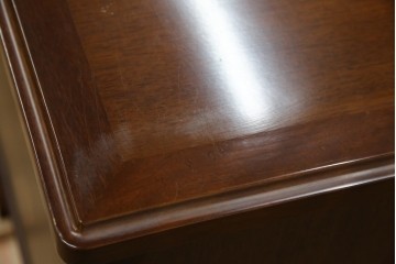 中古　美品　maruni(マルニ木工)　地中海ロイヤルシリーズ(ROYAL)　ゴールドの取っ手金具や丁寧に面取りされた装飾が気品を感じる片袖机　定価約24万円　(R-084395)