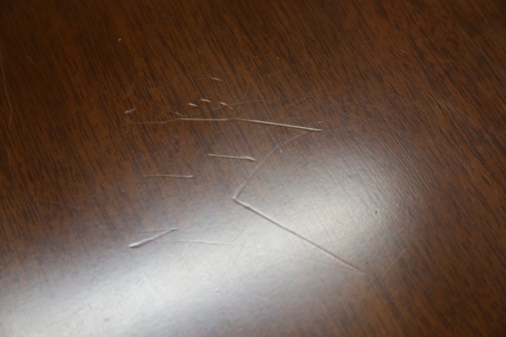 中古　美品　maruni(マルニ木工)　地中海ロイヤルシリーズ(ROYAL)　ゴールドの取っ手金具や丁寧に面取りされた装飾が気品を感じる片袖机　定価約24万円　(R-084395)