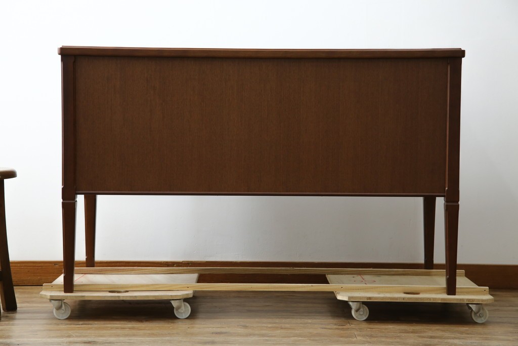 中古　美品　maruni(マルニ木工)　地中海ロイヤルシリーズ(ROYAL)　ゴールドの取っ手金具や丁寧に面取りされた装飾が気品を感じる片袖机　定価約24万円　(R-084395)