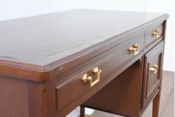 中古　美品　maruni(マルニ木工)　地中海ロイヤルシリーズ(ROYAL)　ゴールドの取っ手金具や丁寧に面取りされた装飾が気品を感じる片袖机(片袖デスク、ワークデスク、在宅用、在宅ワーク用)(定価約24万円)(R-084395)
