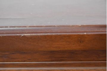 中古　美品　maruni(マルニ木工)　地中海ロイヤルシリーズ(ROYAL)　ゴールドの取っ手金具や丁寧に面取りされた装飾が気品を感じる片袖机(片袖デスク、ワークデスク、在宅用、在宅ワーク用)(定価約24万円)(R-084395)