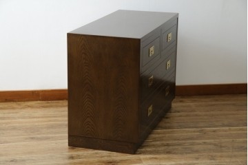 中古　美品　カリモク家具(karimoku)　domani(ドマーニ)　Morganton(モーガントン)　落ち着きのあるブラウンにゴールドの取っ手が映えるチェスト　定価約30万円相当　(R-084397)