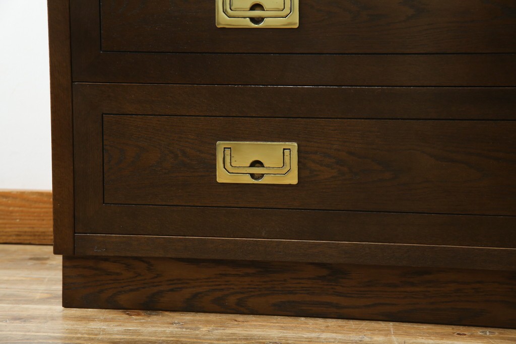 中古　美品　カリモク家具(karimoku)　domani(ドマーニ)　Morganton(モーガントン)　落ち着きのあるブラウンにゴールドの取っ手が映えるチェスト　定価約30万円相当　(R-084397)