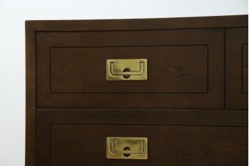 中古　美品　カリモク家具(karimoku)　domani(ドマーニ)　Morganton(モーガントン)　落ち着きのあるブラウンにゴールドの取っ手が映えるチェスト　定価約30万円相当　(R-084397)