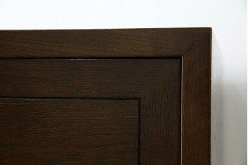 中古　美品　カリモク家具(karimoku)　domani(ドマーニ)　Morganton(モーガントン)　落ち着きのあるブラウンにゴールドの取っ手が映えるチェスト　定価約30万円相当　(R-084397)