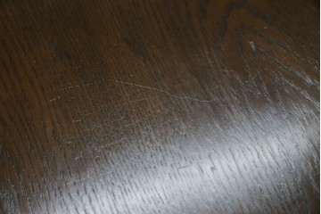 中古　美品　カリモク家具(karimoku)　domani(ドマーニ)　Morganton(モーガントン)　落ち着きのあるブラウンにゴールドの取っ手が映えるチェスト　定価約30万円相当　(R-084397)