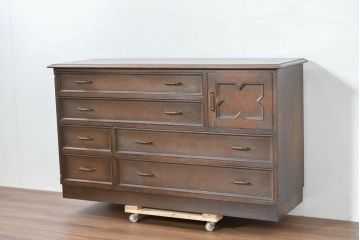 中古　永田良介商店　クラシカルで品格あるデザインが光るG型整理箪笥(チェスト、サイドボード、引き出し)(定価約58万円)(R-084399)