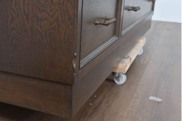 中古　永田良介商店　クラシカルで品格あるデザインが光るG型整理箪笥(チェスト、サイドボード、引き出し)(定価約58万円)(R-084399)