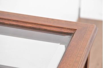 イギリスビンテージ　マホガニー材　象嵌入り　美しさと機能性を兼ね備えた魅せる収納が叶う上開き扉付きショーケース(ガラスケース、Gケース、ディスプレイケース、コレクションケース、飾り棚、陳列棚、店舗什器、ヴィンテージ、英国)(R-084401)