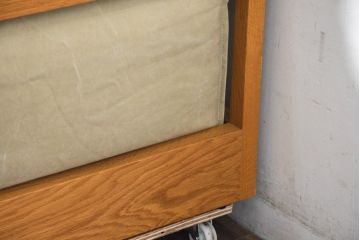中古　美品　広松木工　コルニーチェ(CORNICE)　ブロックワンアーム　ドロワータイプ　木の温もりと収納力を備えた機能美あふれる2.5人掛けソファ(2P、2.5P、3P、2人掛け、3人掛け、小物収納)(定価約83万円)(R-084406)