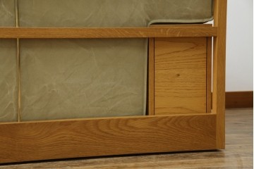 中古　広松木工　コルニーチェ(CORNICE)　ブロックワンアーム　ドロワータイプ　木の温もりと収納力を備えた機能美あふれる2.5人掛けソファ　定価約83万円相当　(R-084406)