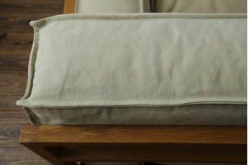 中古　広松木工　コルニーチェ(CORNICE)　ブロックワンアーム　ドロワータイプ　木の温もりと収納力を備えた機能美あふれる2.5人掛けソファ　定価約83万円相当　(R-084406)