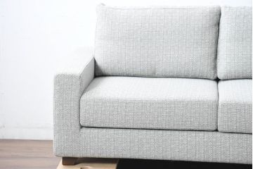中古　超美品!!　展示品　HUKLA(フクラ)　REGATO(レガト)　シンプルですっきりとした佇まいの2.5Pソファ(二人掛け、2人掛け、ラブソファ、アームソファ)(定価約36万円)(R-084407)