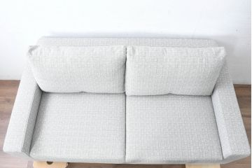 中古　超美品!!　展示品　HUKLA(フクラ)　REGATO(レガト)　シンプルですっきりとした佇まいの2.5Pソファ(二人掛け、2人掛け、ラブソファ、アームソファ)(定価約36万円)(R-084407)