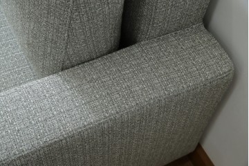 中古　超美品!!　展示品　HUKLA(フクラ)　REGATO(レガト)　シンプルですっきりとした佇まいの2.5Pソファ　定価約36万円相当　(R-084407)