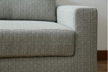 中古　超美品!!　展示品　HUKLA(フクラ)　REGATO(レガト)　シンプルですっきりとした佇まいの2.5Pソファ　定価約36万円相当　(R-084407)