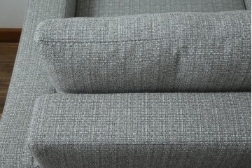 中古　超美品!!　展示品　HUKLA(フクラ)　REGATO(レガト)　シンプルですっきりとした佇まいの2.5Pソファ　定価約36万円相当　(R-084407)