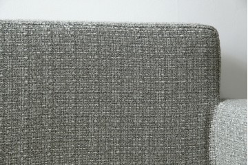 中古　超美品!!　展示品　HUKLA(フクラ)　REGATO(レガト)　シンプルですっきりとした佇まいの2.5Pソファ　定価約36万円相当　(R-084407)