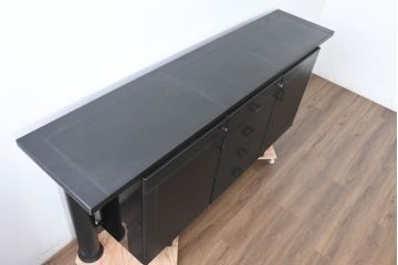 中古　美品　イタリア製　i4MARIANI(クアトロ・マリアーニ)　本革(レザー)　機能的でスタイリッシュなサイドボード(サイドキャビネット、収納棚、戸棚、リビングボード)(定価約200万円)(R-084408)
