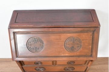 中国ビンテージ　花梨(カリン)材　唐木　寿字文(じゅじもん)入り　縁起の良い彫刻装飾が施されたライティングビューロー(簿記机、ワークデスク、在宅用、在宅ワーク用、サイドチェスト、引き出し、ヴィンテージ)(R-084409)
