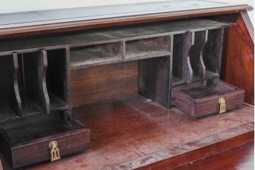 中国ビンテージ　花梨(カリン)材　唐木　寿字文(じゅじもん)入り　縁起の良い彫刻装飾が施されたライティングビューロー(簿記机、ワークデスク、在宅用、在宅ワーク用、サイドチェスト、引き出し、ヴィンテージ)(R-084409)