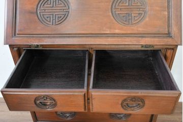 中国ビンテージ　花梨(カリン)材　唐木　寿字文(じゅじもん)入り　縁起の良い彫刻装飾が施されたライティングビューロー(簿記机、ワークデスク、在宅用、在宅ワーク用、サイドチェスト、引き出し、ヴィンテージ)(R-084409)