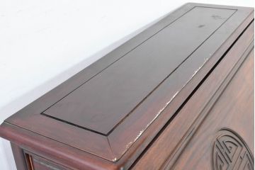 中国ビンテージ　花梨(カリン)材　唐木　寿字文(じゅじもん)入り　縁起の良い彫刻装飾が施されたライティングビューロー(簿記机、ワークデスク、在宅用、在宅ワーク用、サイドチェスト、引き出し、ヴィンテージ)(R-084409)