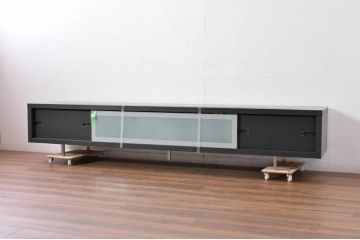 中古　美品　高級品　ACTUS(アクタス)取扱い　Poliform(ポリフォーム)社　モダンデザイン　幅2.7メートルの特大テレビボード(シアターボード、ローボード)(定価約85万円)(R-084410)